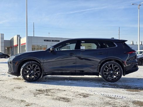 New 2025 Toyota Crown Signia image 28