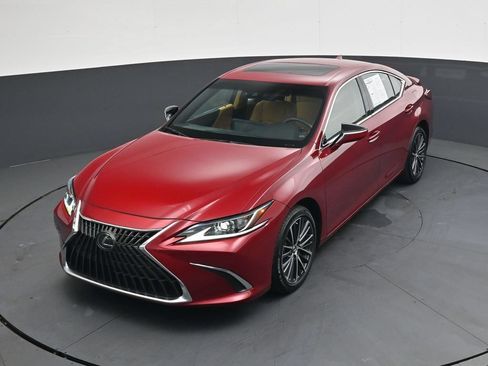 Used 2025 Lexus ES 300h w/ Premium Package FWD image 43