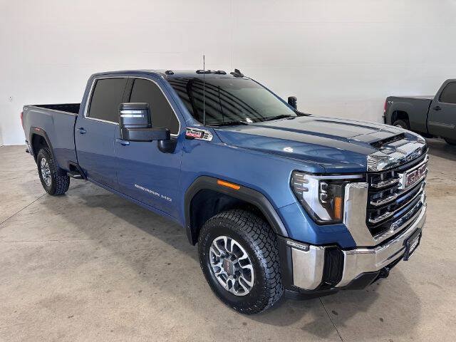 Used 2024 GMC Sierra 3500 SLE w/ SLE Convenience Package AWD/4WD image 5