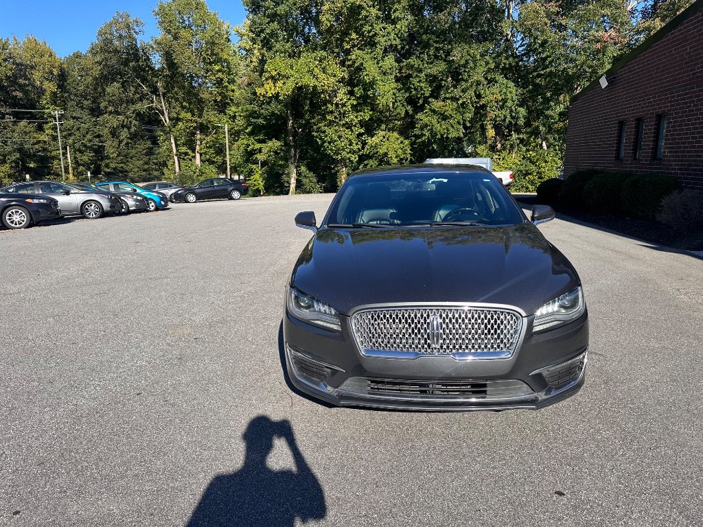 Used 2018 Lincoln MKZ Premiere FWD image 2