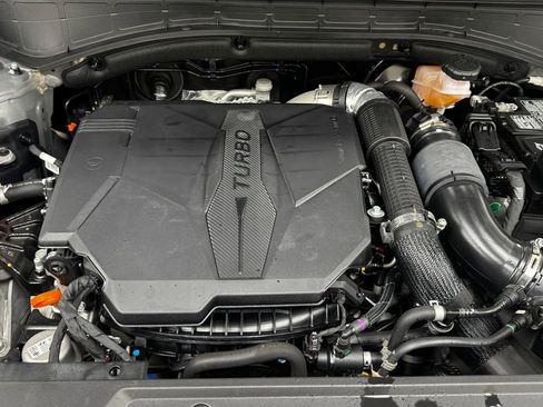 Used 2024 Hyundai Santa Fe Limited image 41