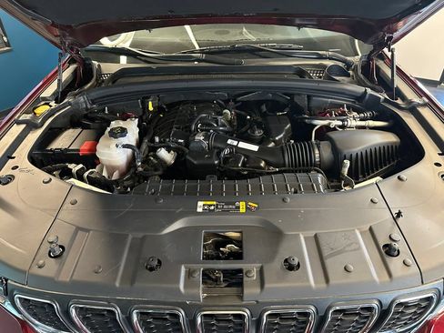Used 2023 Jeep Grand Cherokee Laredo w/ Luxury Tech Group I AWD/4WD image 22