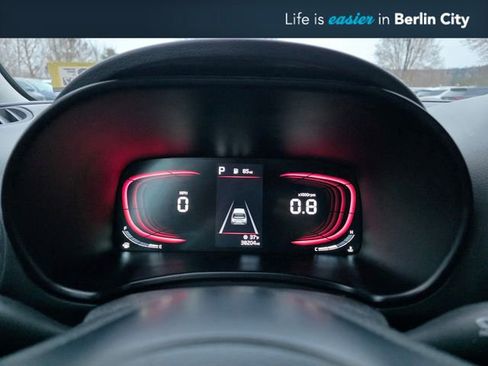 Certified 2025 Kia Soul LX w/ LX Technology Package FWD image 27