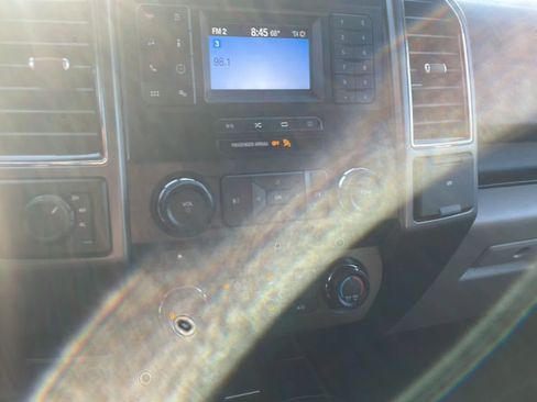 Used 2018 Ford F150 XLT image 13