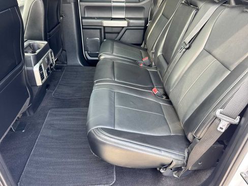 Used 2019 Ford F150 Lariat w/ Equipment Group 502A Luxury AWD/4WD image 19