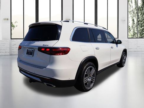 Used 2025 Mercedes-Benz GLS 450 4MATIC image 5