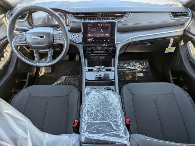 New 2026 Jeep Grand Cherokee L 4WD image 17