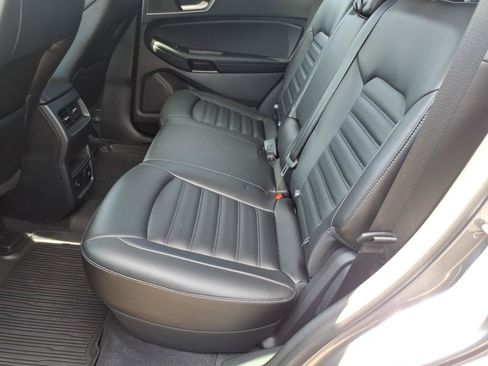 Used 2024 Ford Edge SEL w/ Convenience Package AWD/4WD image 11