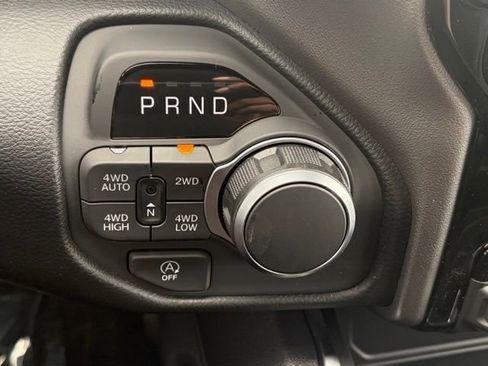 New 2026 RAM 1500 4x4 Crew Cab image 21