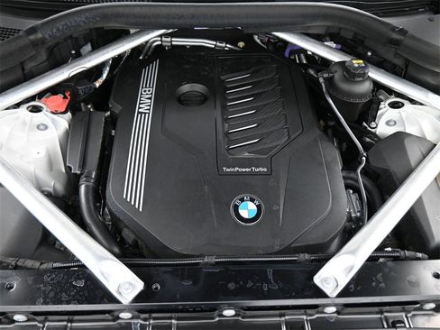 Used 2022 BMW X5 sDrive40i w/ M Sport Package image 23