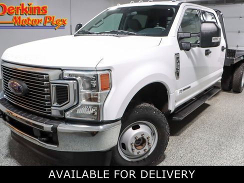Used 2022 Ford F350 XLT image 1