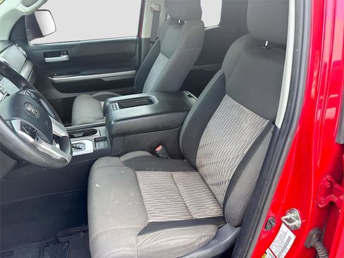Used 2014 Toyota Tundra SR5 w/ TRD Off Road Package AWD/4WD image 20