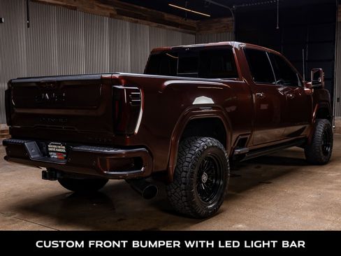 Used 2024 GMC Sierra 3500 Denali Ultimate image 9