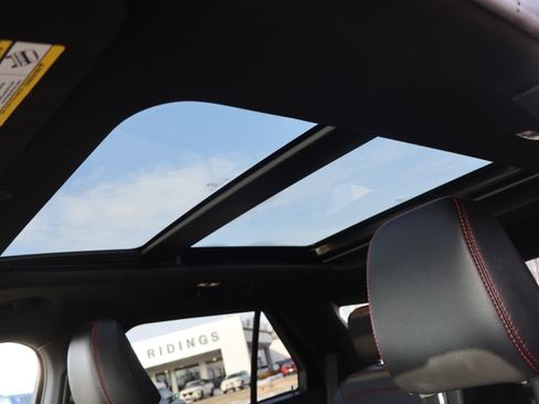 Used 2023 Ford Explorer ST-Line w/ Class IV Trailer Tow Package image 27