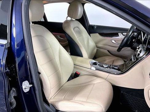 Used 2020 Mercedes-Benz C 300 Sedan w/ Premium Package image 7