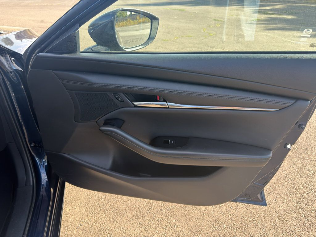 Used 2024 MAZDA MAZDA3 s FWD image 13