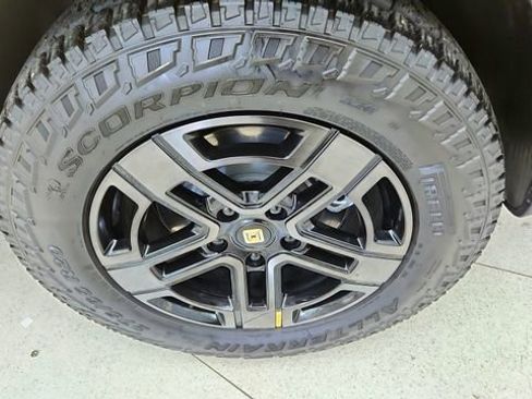 Used 2024 Rivian R1S Adventure image 61