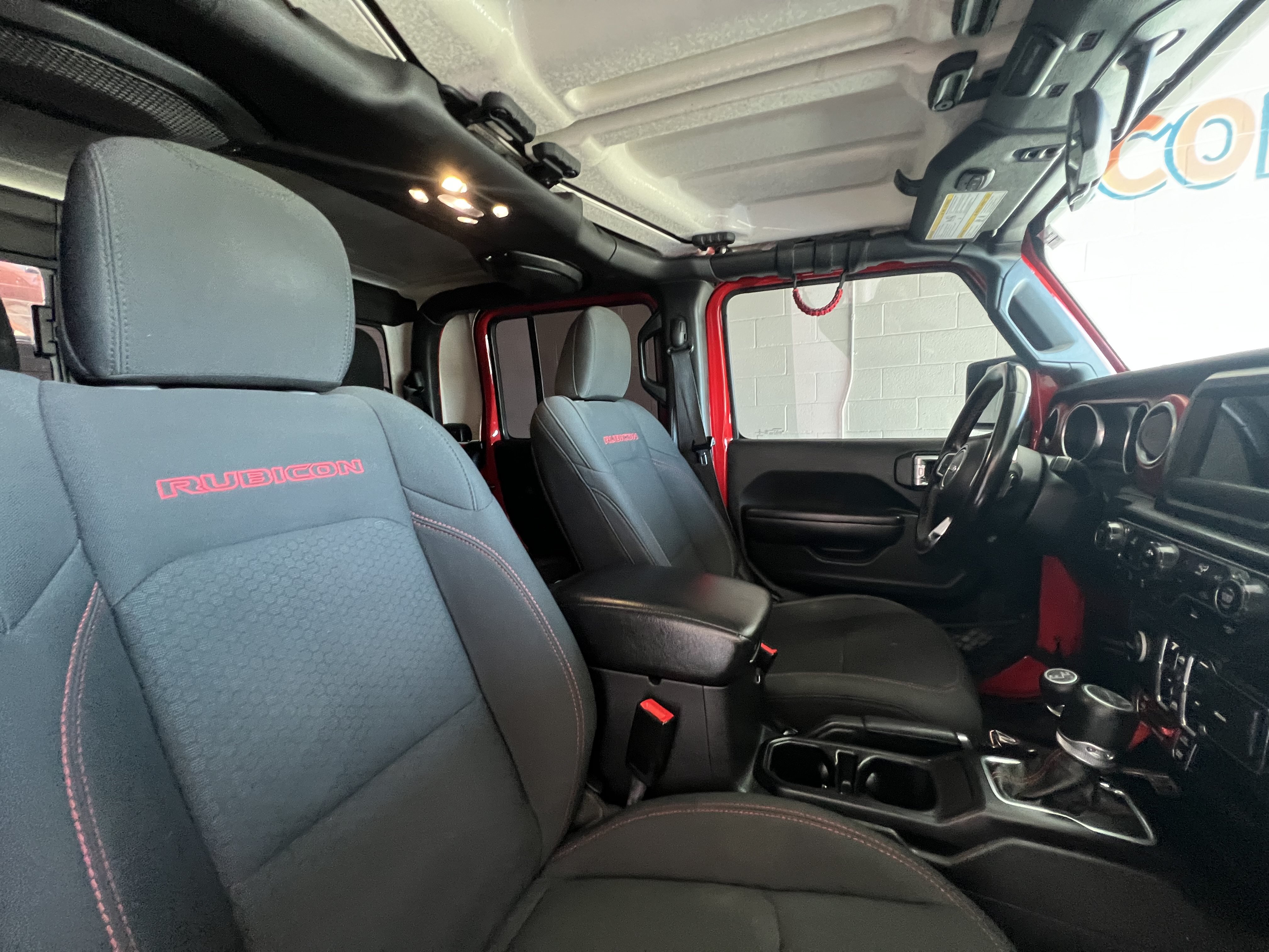 Used 2020 Jeep Gladiator Rubicon AWD/4WD image 24