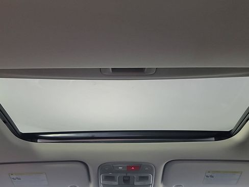 Certified 2025 Kia Telluride EX w/ EX Captain's Chair Package AWD/4WD image 24