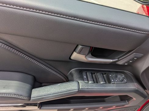 Used 2025 Toyota 4Runner Limited RWD image 10
