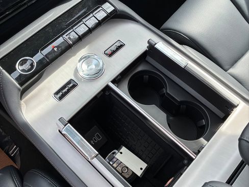 New 2025 Lincoln Navigator L Reserve image 55