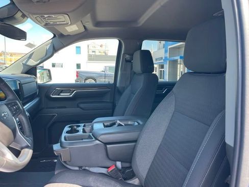 Used 2023 Chevrolet Silverado 1500 RST AWD/4WD image 14
