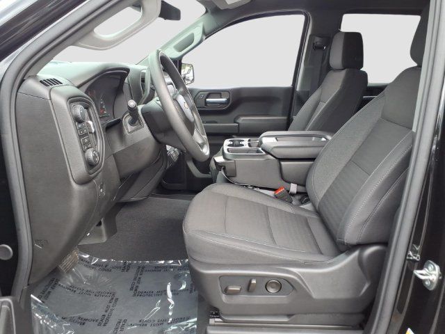 Used 2026 Chevrolet Silverado 1500 Custom w/ Turbomax Blackout Package AWD/4WD image 12