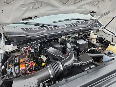 Used 2022 Ford F250 XL w/ Power Equipment Group AWD/4WD image 15