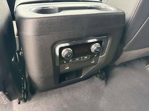 Used 2023 GMC Yukon XL AT4 w/ AT4 Premium Package AWD/4WD image 14