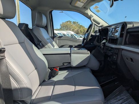 Used 2025 Ford F550 4x4 Regular Cab Super Duty image 13