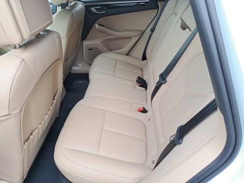 New 2026 Porsche Macan image 19