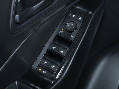 Used 2024 Nissan Rogue S image 16