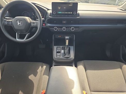 Used 2025 Honda CR-V LX image 14