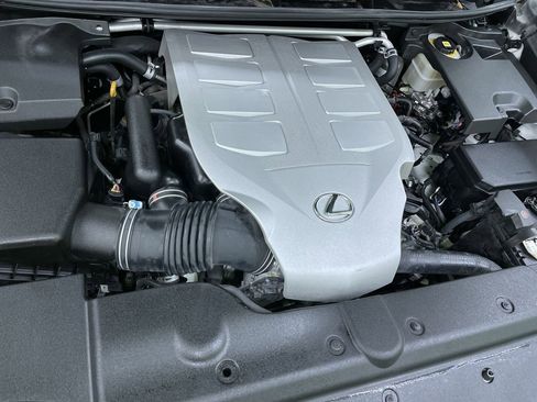 Used 2018 Lexus GX 460 image 33