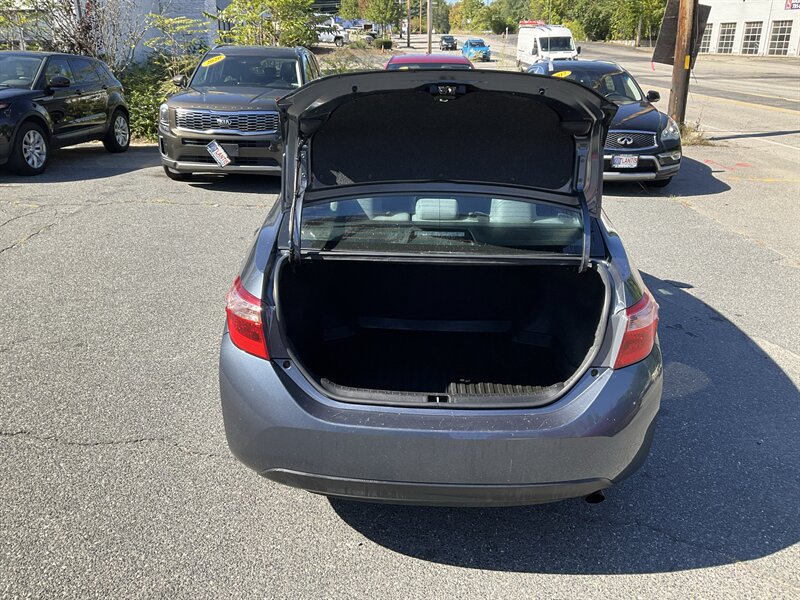 Used 2019 Toyota Corolla L FWD image 12