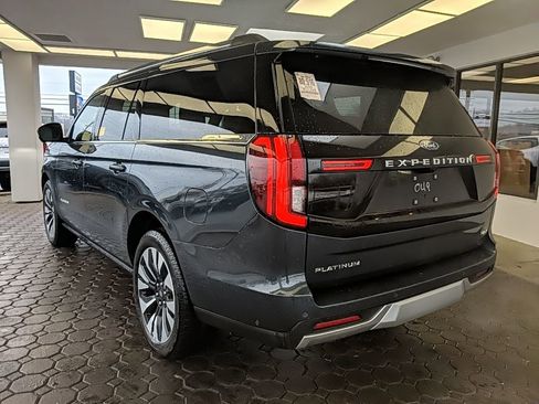 Used 2025 Ford Expedition Max Platinum w/ Driver's Package image 9