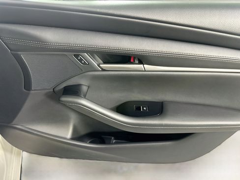 Used 2024 MAZDA MAZDA3 s FWD image 29