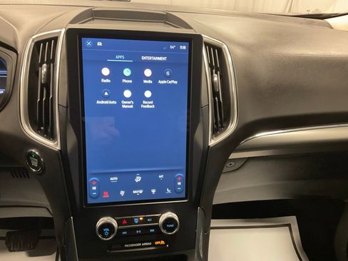Used 2023 Ford Edge Titanium image 22