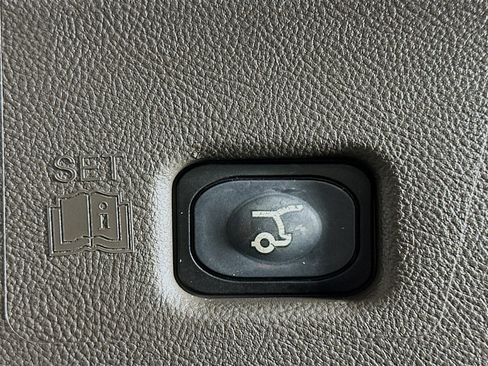 Used 2021 Lincoln Nautilus Reserve w/ Class II Trailer Tow Package image 31