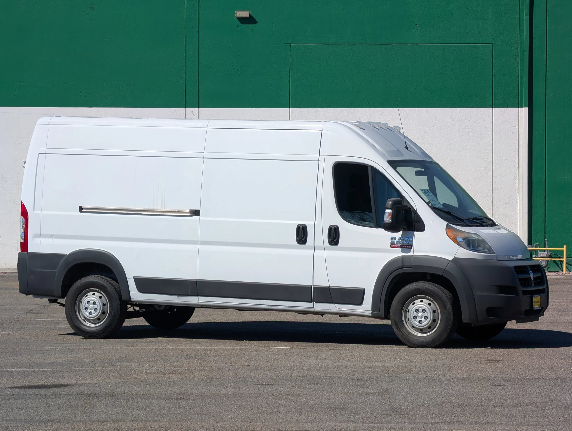 Used 2016 RAM ProMaster 2500 FWD image 1