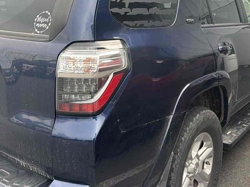 Used 2019 Toyota 4Runner SR5 Premium image 6