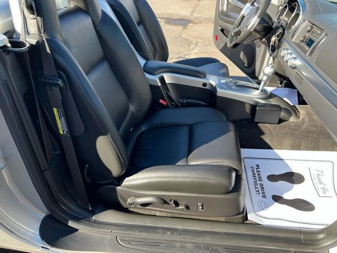 Used 2004 Chevrolet SSR w/ Preferred Equipment Group image 52