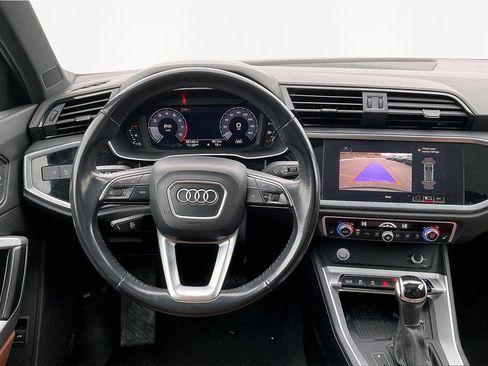 Used 2020 Audi Q3 2.0T Premium Plus w/ Premium Plus Package image 10