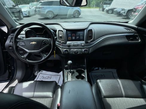 Used 2016 Chevrolet Impala LT w/ Convenience Package FWD image 11