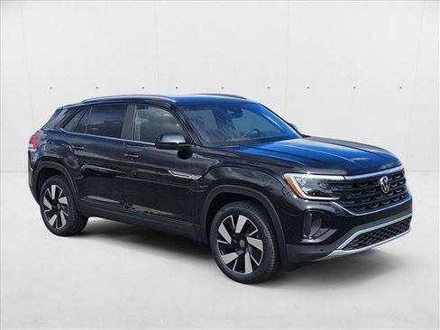 New 2025 Volkswagen Atlas Cross Sport SE image 7