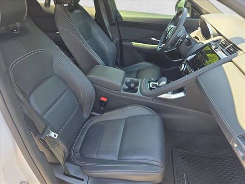 Certified 2024 Jaguar E-PACE R-Dynamic SE AWD/4WD image 10
