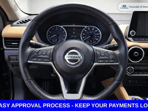 Used 2020 Nissan Sentra SV w/ SV Premium Package FWD image 11