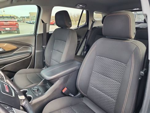 Used 2019 GMC Terrain SLE w/ Driver Convenience Package image 11