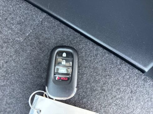 Used 2025 Honda HR-V LX image 44