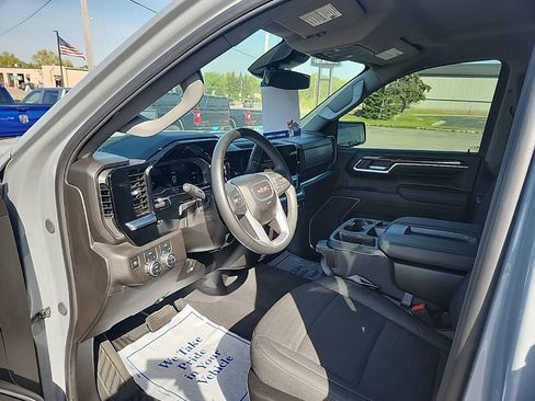 Certified 2024 GMC Sierra 1500 Elevation AWD/4WD image 9